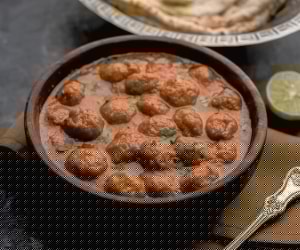 طرز تهیه فسنجان با گوشت قلقلی به روش شمالی ها