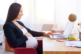 نکات مهم وحیاتی برای زنان باردار شاغل در محیط کار